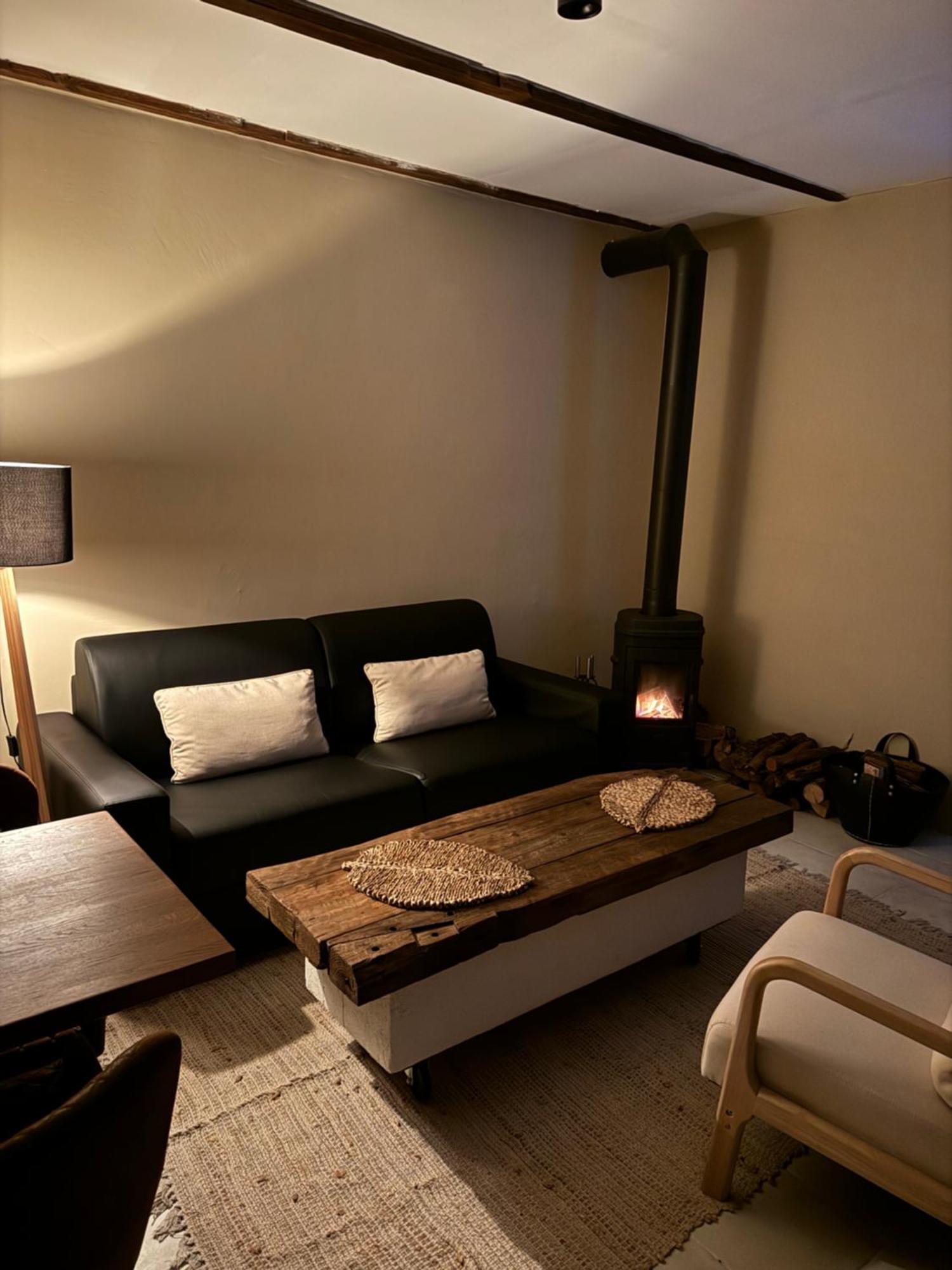 Maison Au Bord De L'Eau Les Roches 로슈포르트쉬네농 외부 사진