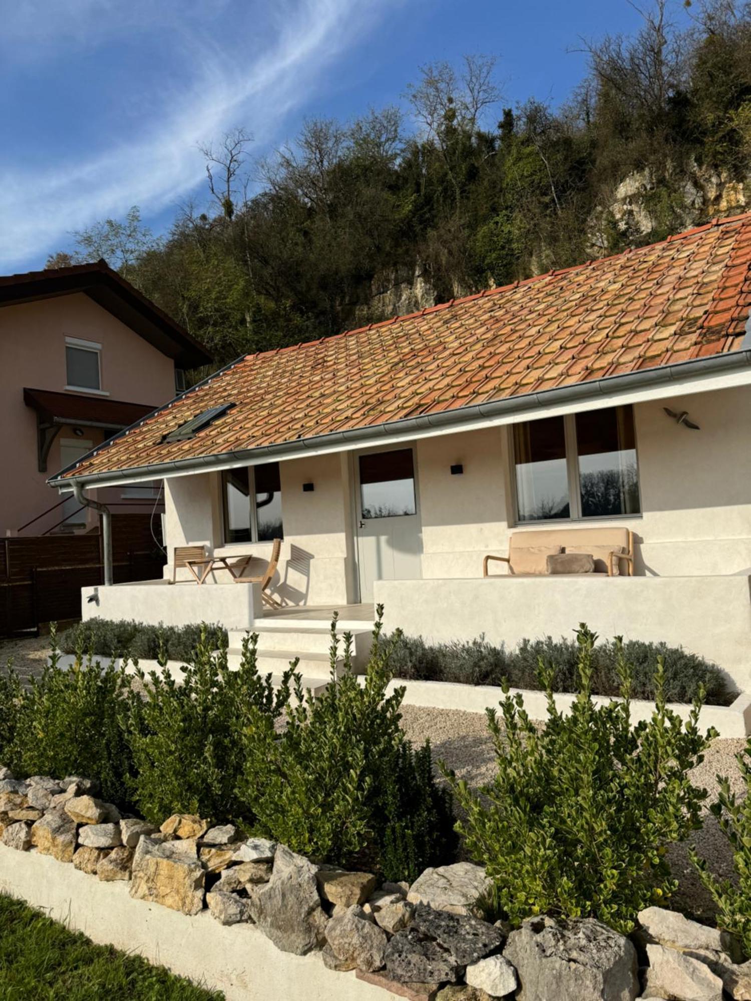 Maison Au Bord De L'Eau Les Roches 로슈포르트쉬네농 외부 사진