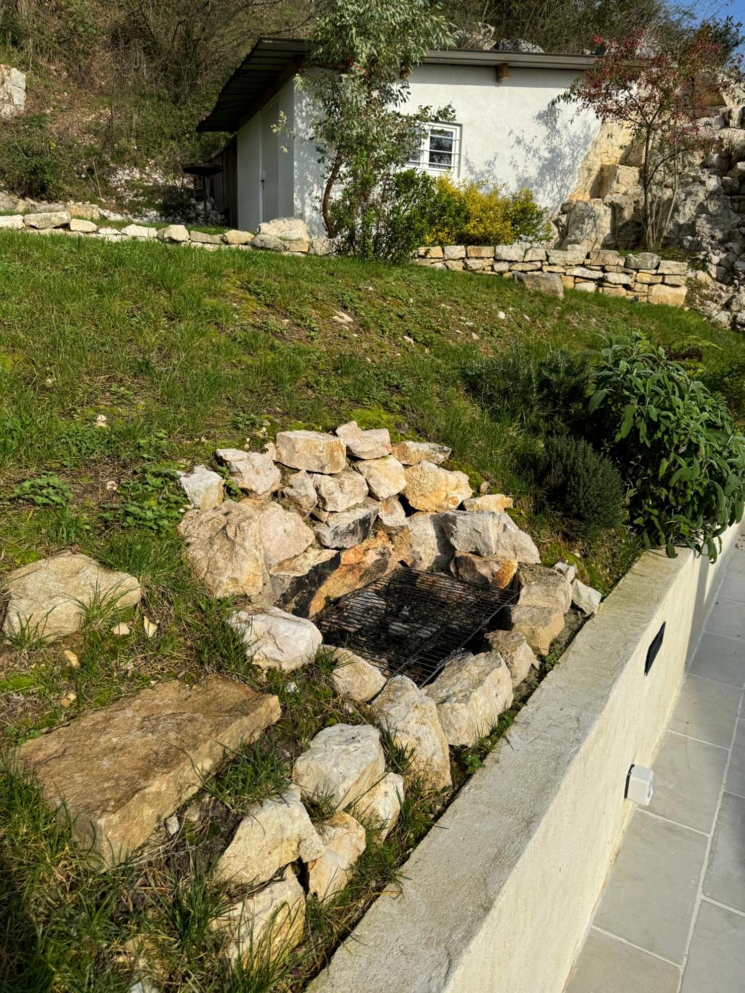 Maison Au Bord De L'Eau Les Roches 로슈포르트쉬네농 외부 사진