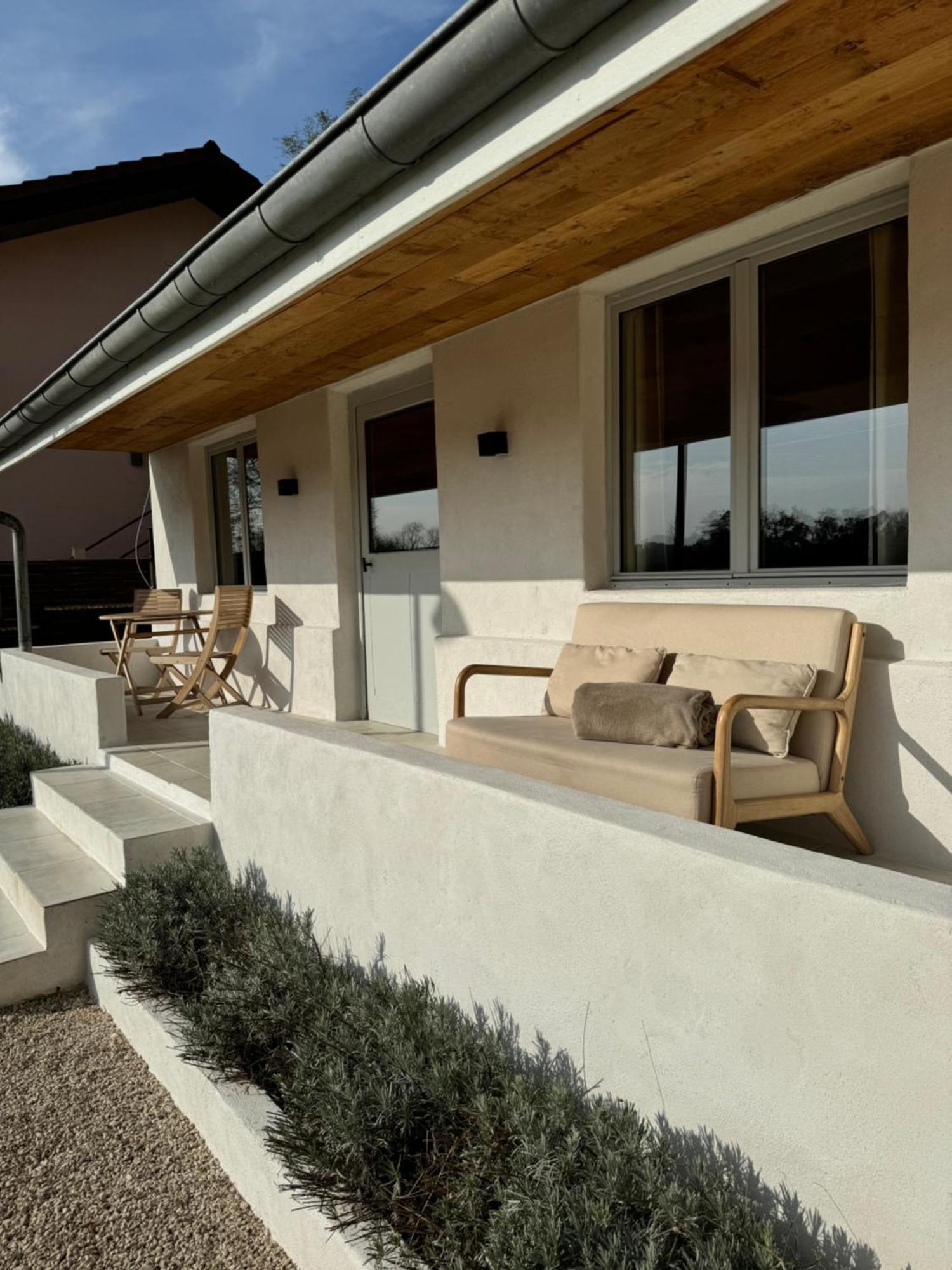 Maison Au Bord De L'Eau Les Roches 로슈포르트쉬네농 외부 사진